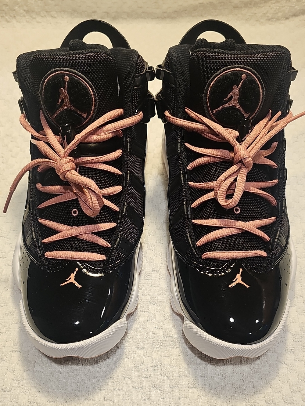Jordan Retro 6 Rings
